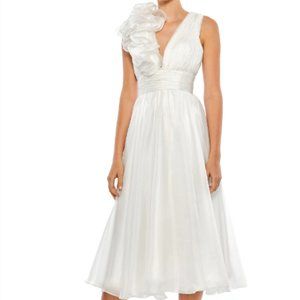 Ieena for Mac Duggal Rosette Plunge Neck A-Line Dress WHITE, Size 10